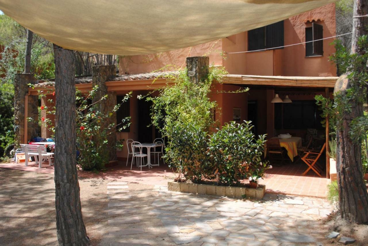 Villa Via Dei Pini Fort Village Exterior foto